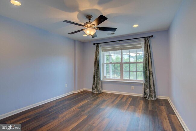 Building Photo - 13481 Arcadian Dr