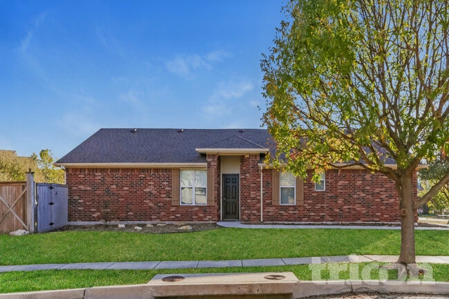 Building Photo - 4701 Cedar Springs Dr