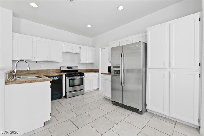 Building Photo - 9613 Port Huron Ln