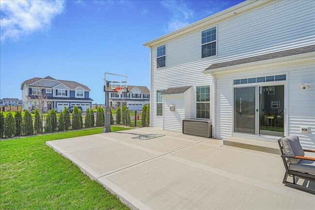 Building Photo - 15312 S Sawgrass Cir