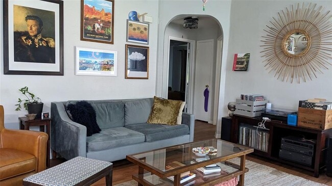 Building Photo - 5322 Summer Dr