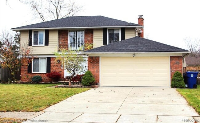 Primary Photo - 6586 Carriage Hills Dr