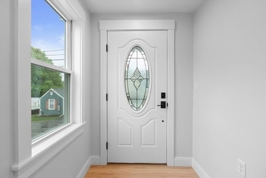 Building Photo - 22 James St