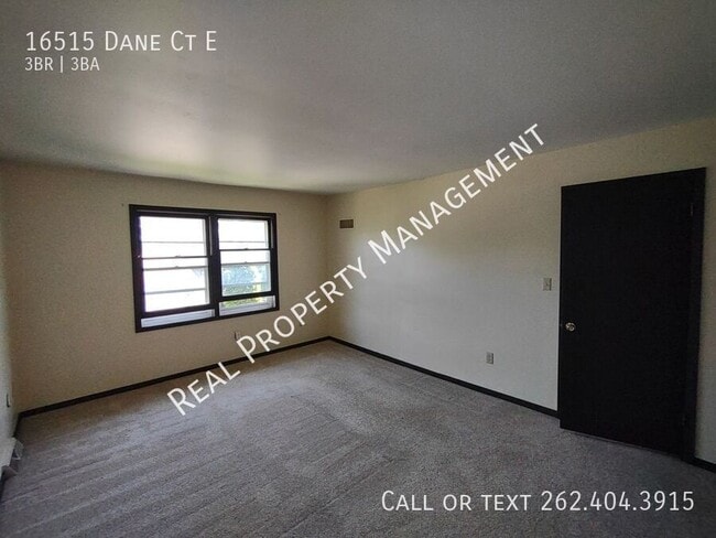 Building Photo - 16515 Dane Ct E