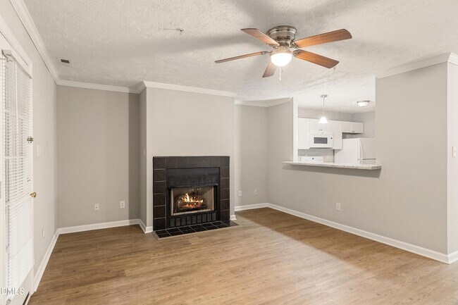 Building Photo - 390 Bubble Creek Ct
