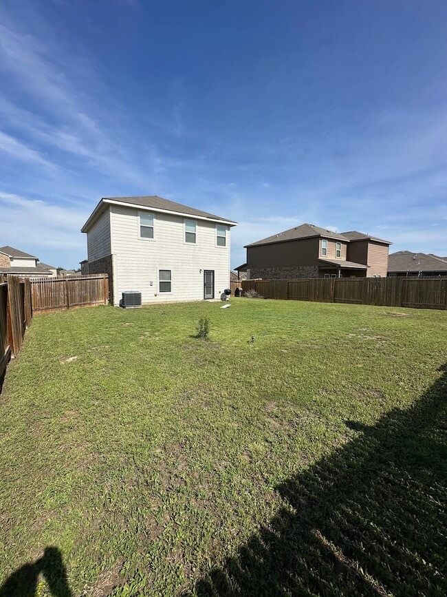 Building Photo - 6525 Underwood Way
