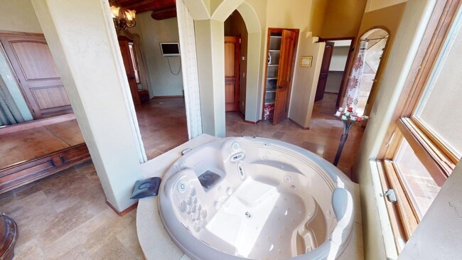 Building Photo - Furnished 5-Bedroom Home with Indoor Pool & Amenities