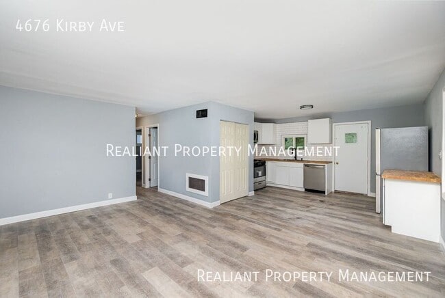 Building Photo - 4676 Kirby Ave