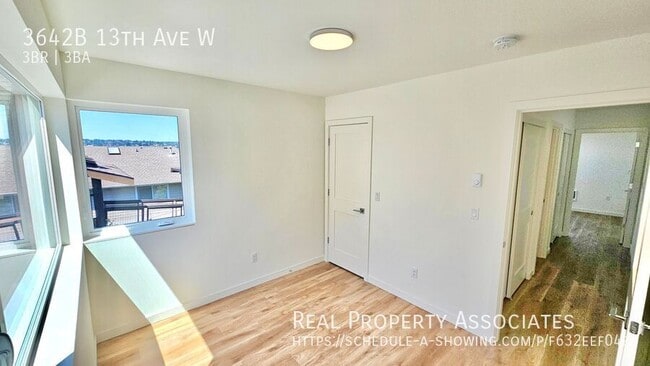 Building Photo - 3642 13th Ave W