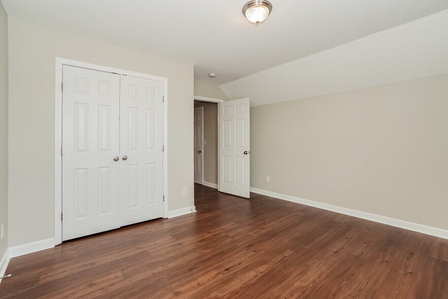 Building Photo - 146 Howard Woody Dr