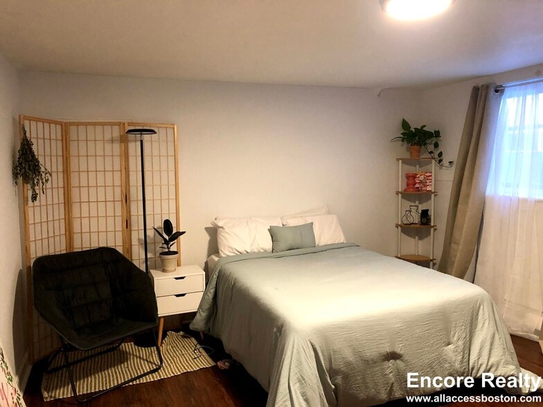 Building Photo - 61 Selkirk Rd