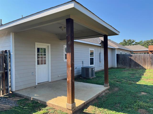 Building Photo - 2304 County Rd 314