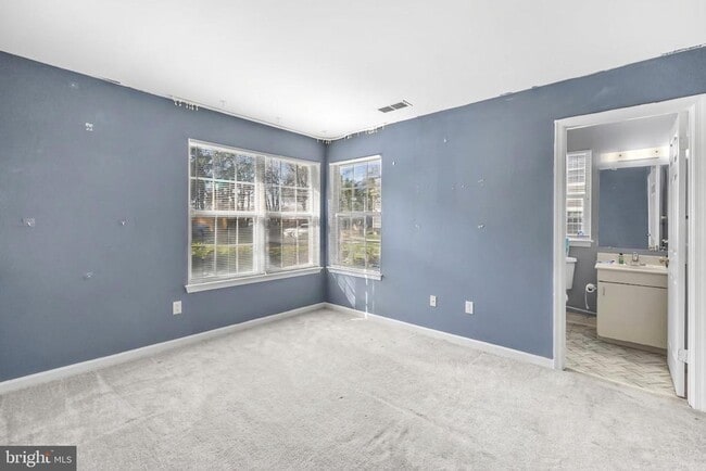 Building Photo - 8630 Beekman Pl