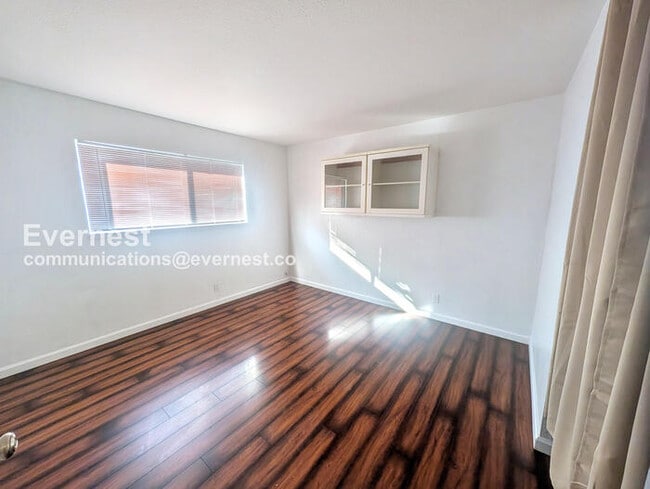 Building Photo - 14403 Tiburon Rd