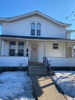 Building Photo - 1025 W King St