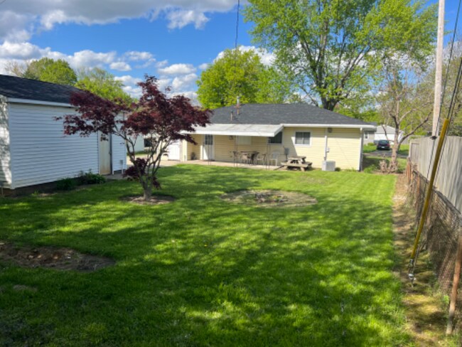 Building Photo - 1223 Ringwalt Dr