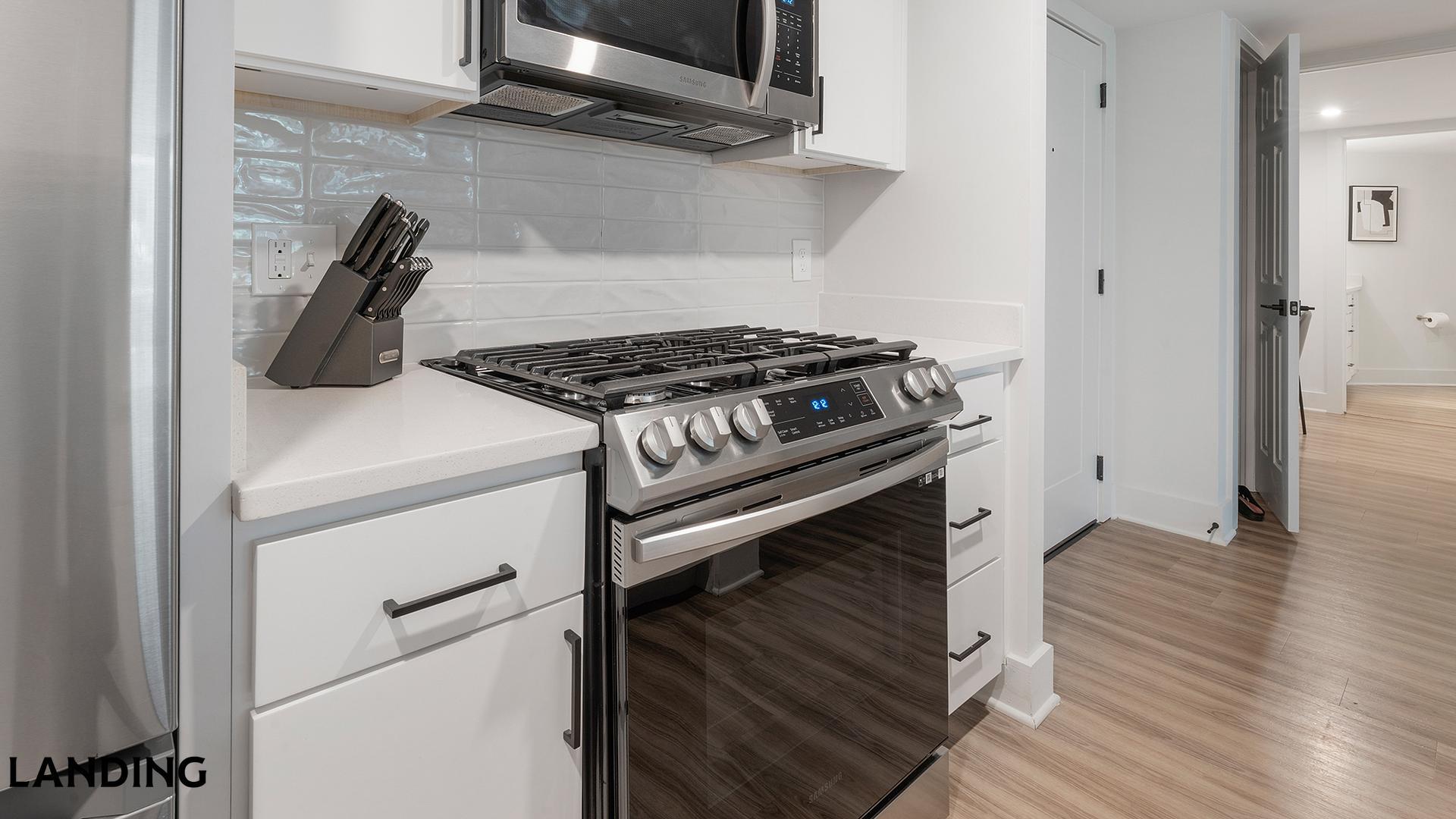 Building Photo - 1221 S Eads St