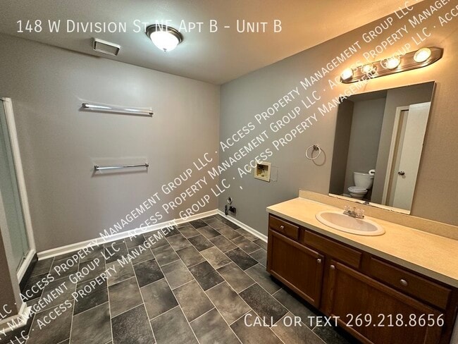 Building Photo - 148 W Division St NE