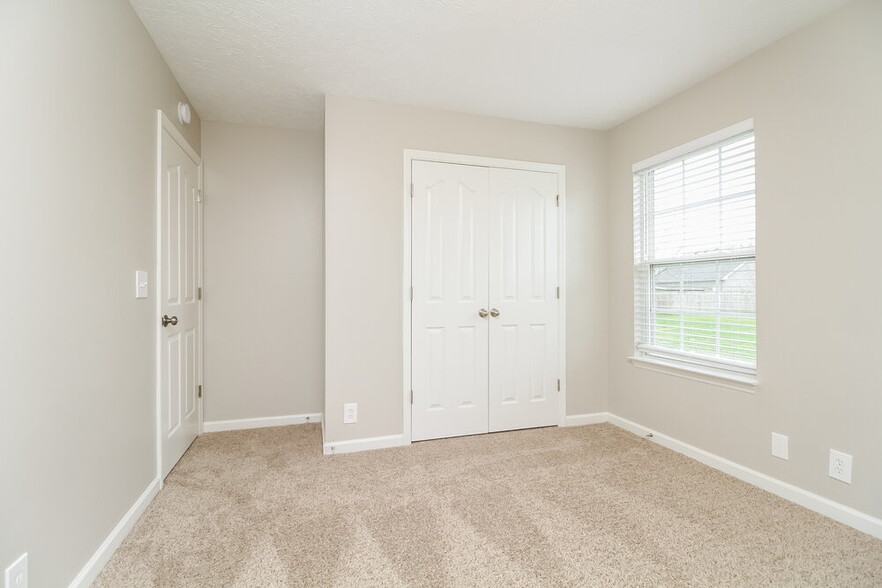 Building Photo - 1606 Vista Ct