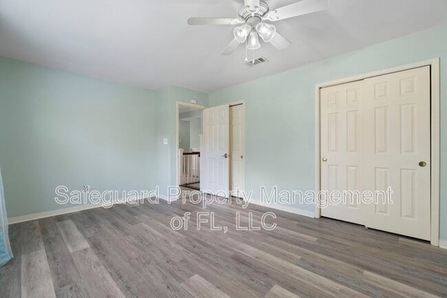 Building Photo - 3893 Paradise Bay Dr