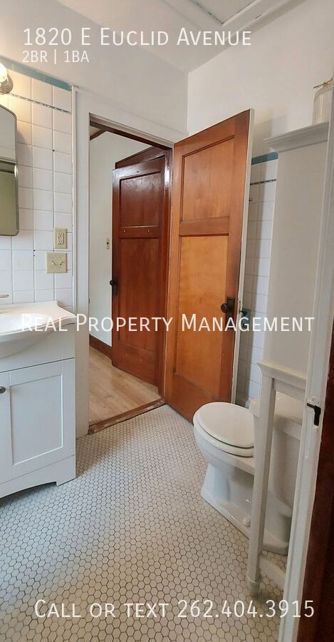 Building Photo - 1820 E Euclid Ave