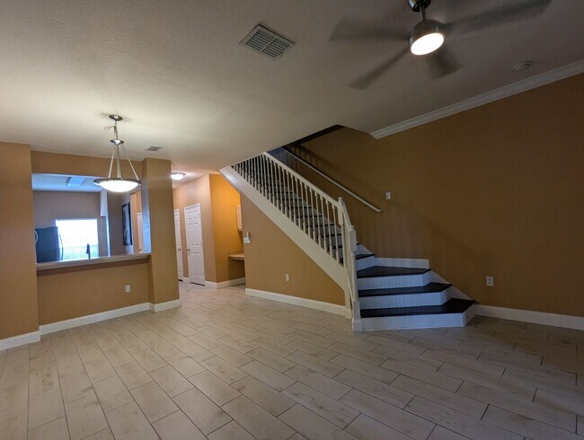 Building Photo - 2 Bedroom / 2.5 Bathroom Townhome – Magnolia Place