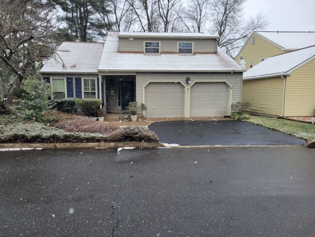 Building Photo - 7 Nantucket Ct