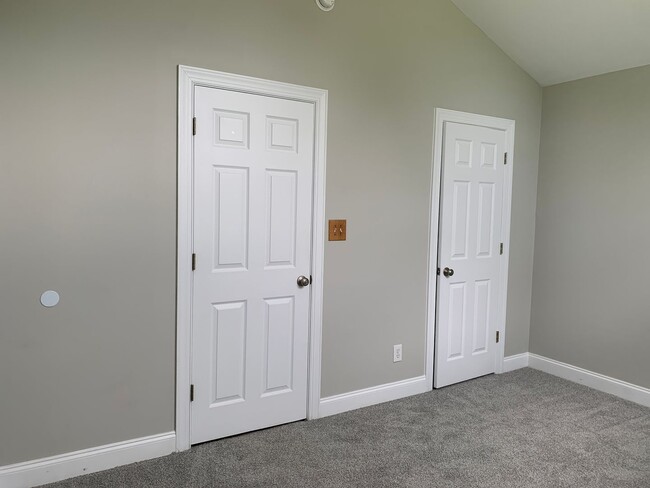Building Photo - Beautifully Renovated Ranch, Nestled In Pr...