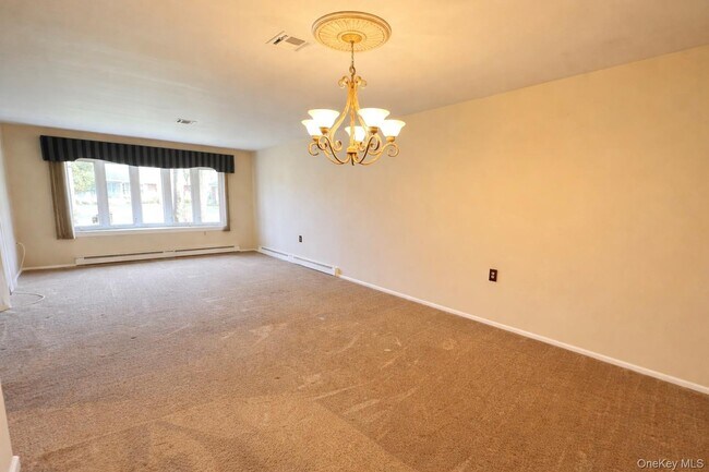 Building Photo - 9 Guilford Ct