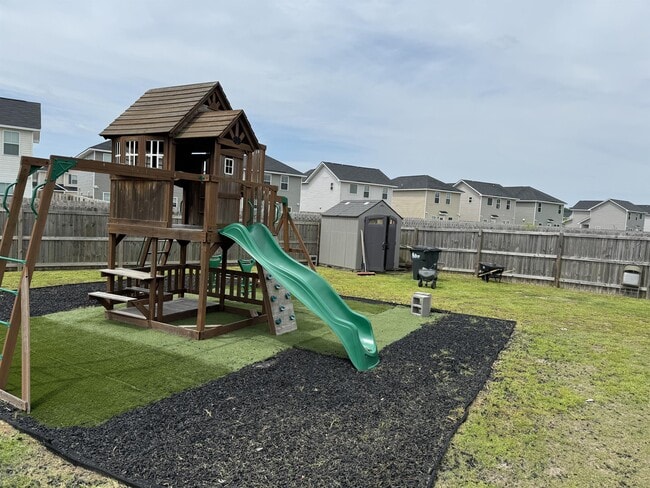 Building Photo - 364 Thorp Circle