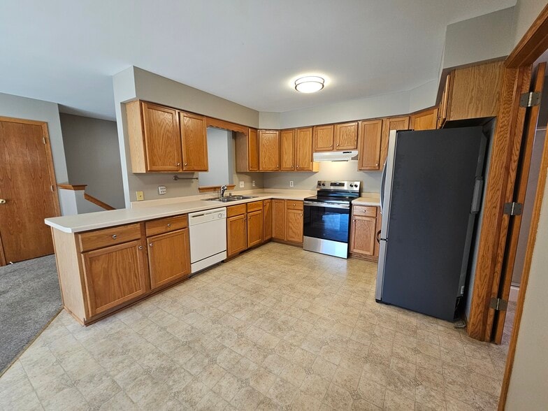 Kitchen - 603 Foxmead Pl