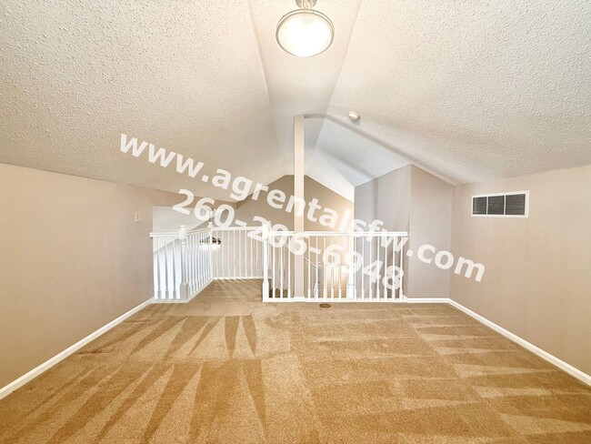 Building Photo - 2 Bedroom Property