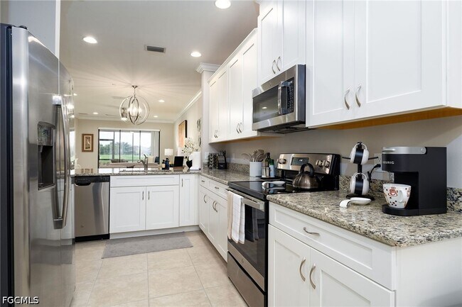 Building Photo - 9389 Pocida Ct