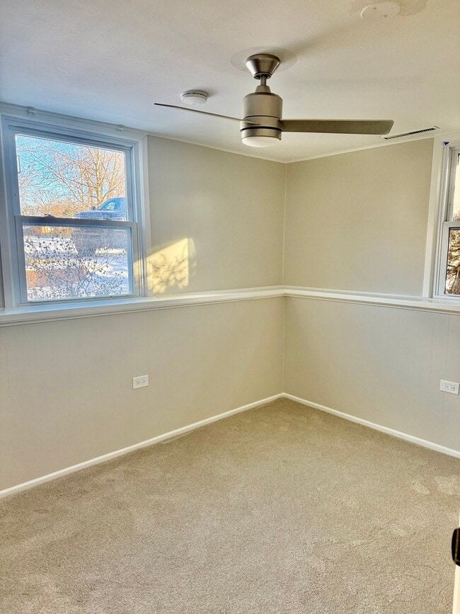 Building Photo - 619 41st St