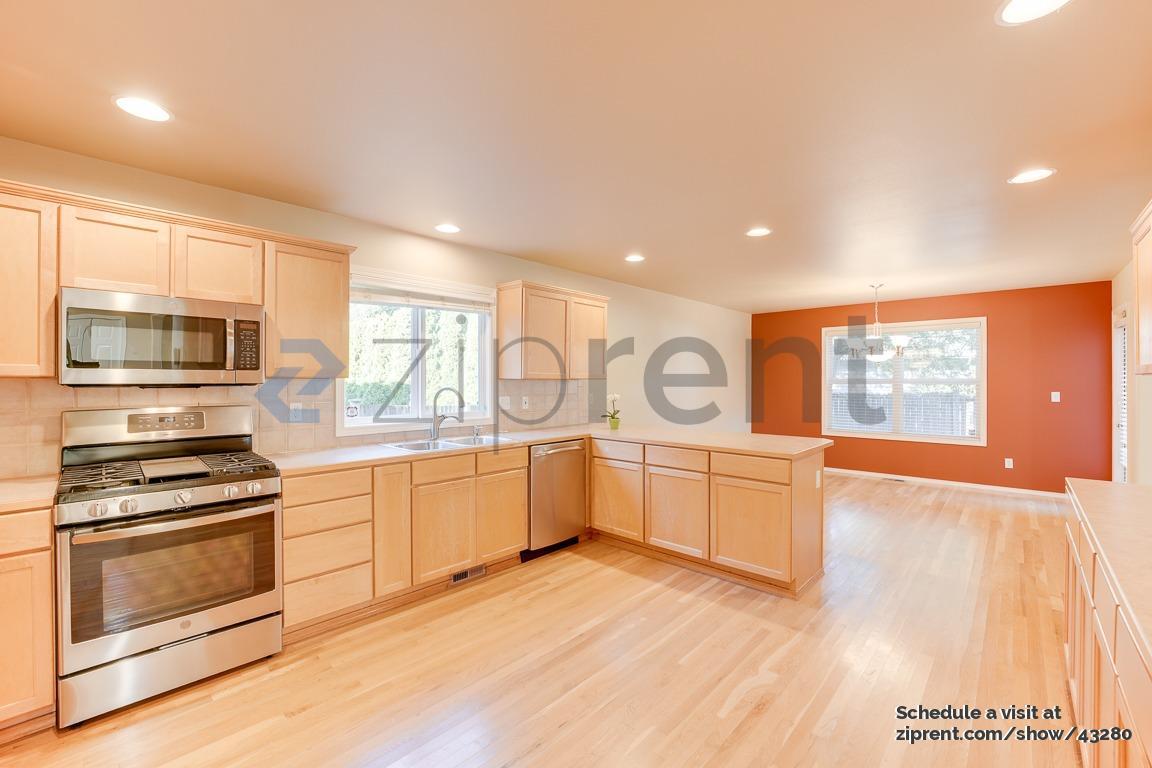 Building Photo - 15518 73rd Pl NE