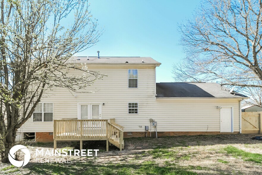 Building Photo - 3505 Bethany Trce