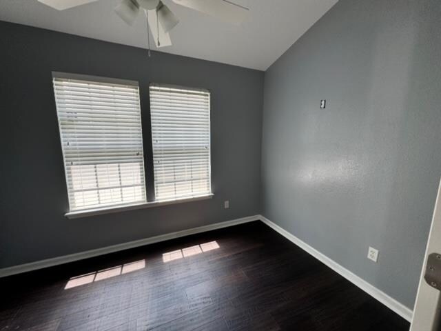 Building Photo - 2172 Heathrow Dr