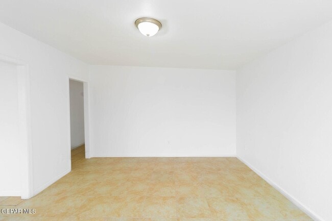 Building Photo - 8620 Campana Ct