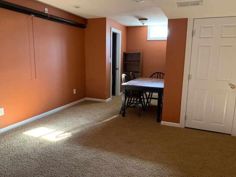 Building Photo - 4201 Bridlepath Pl