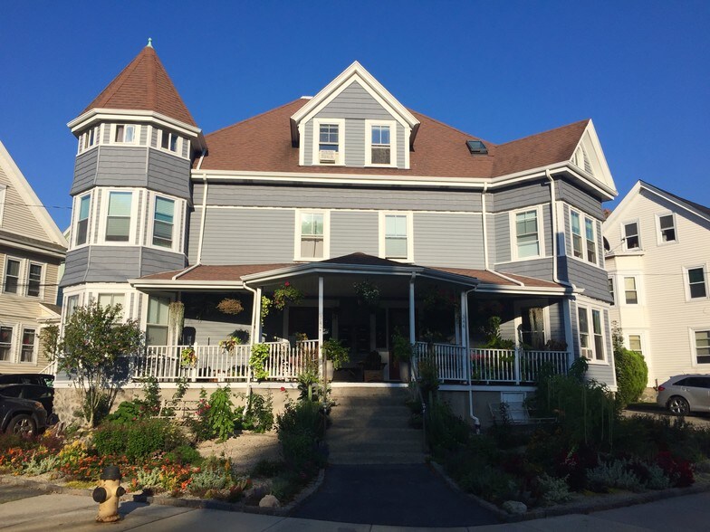 Street View - 342 Crescent St