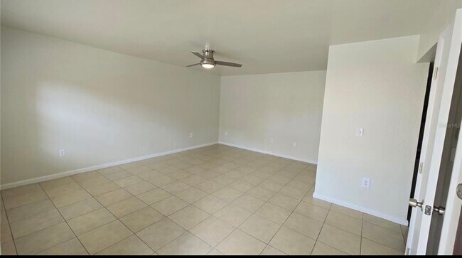 Building Photo - 746 Wyman Ct