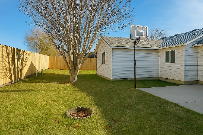 Building Photo - 2718 Bobcat Dr
