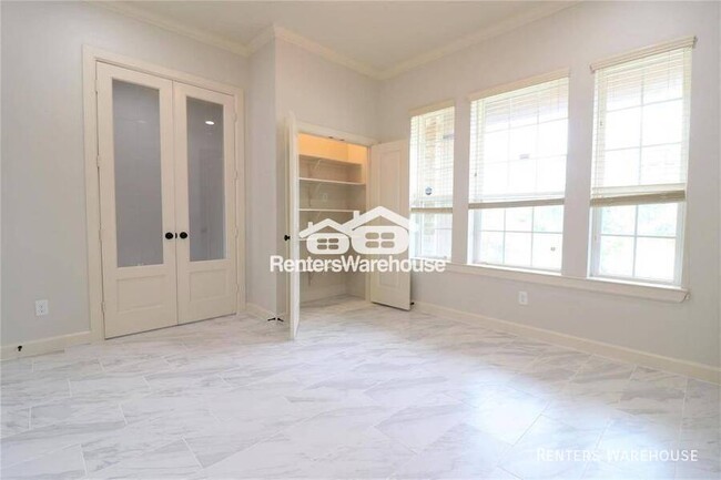Building Photo - 2902 Iris Gable Ct