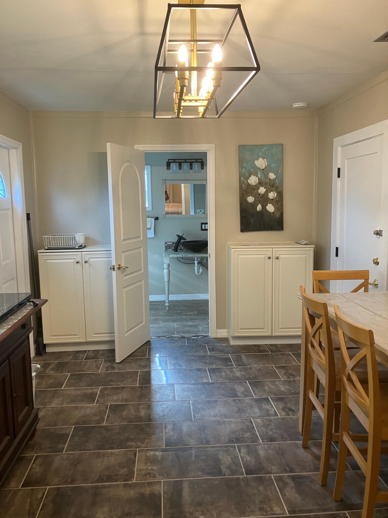 Living room - 1561 5th Ct