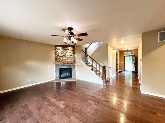 Building Photo - 6305 Walnut Grove St