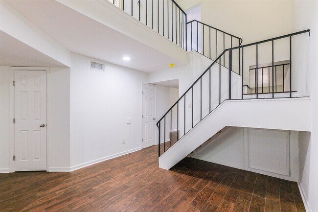 Building Photo - 5005 Georgi Ln