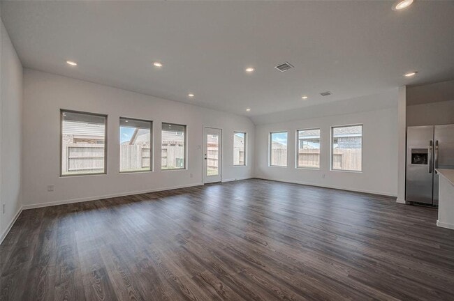 Building Photo - 5119 Whispering River Dr
