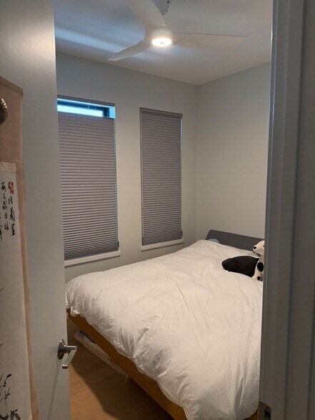 Building Photo - 2718 Pine St