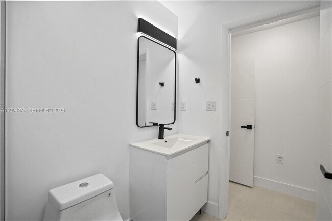 Building Photo - 5821 NW 30th Ave