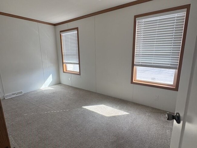 Building Photo - 486 Baja Ln S